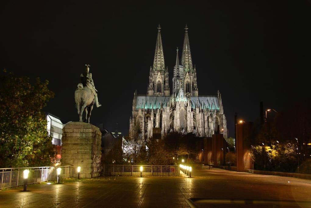 Studio 46 Qm In Domnaehe Köln Kültér fotó